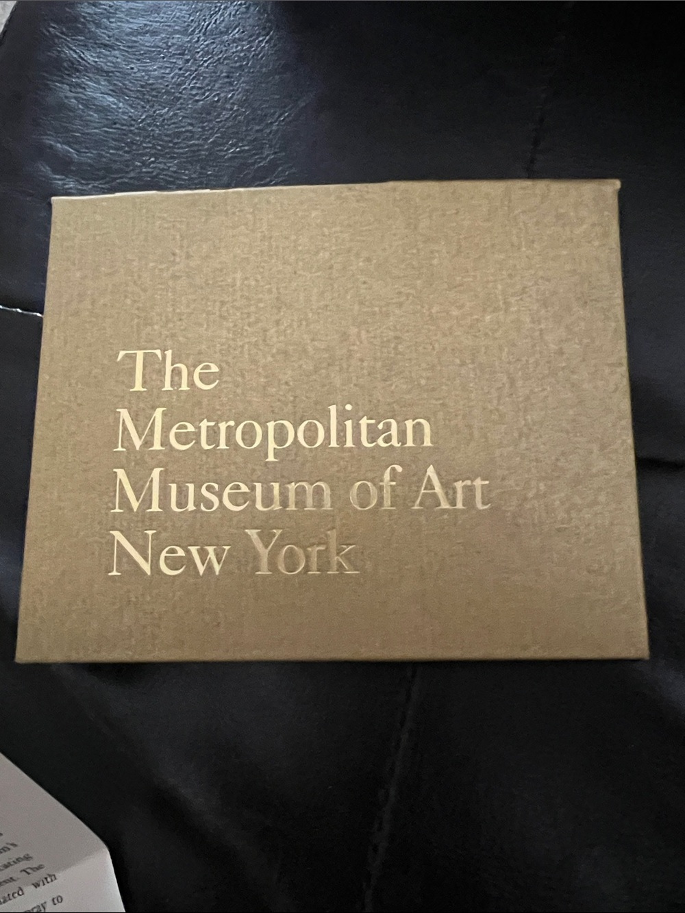 Metropolitan Museum of Art Gold Lion Head Brooch - Gold - Picture 6 of 8